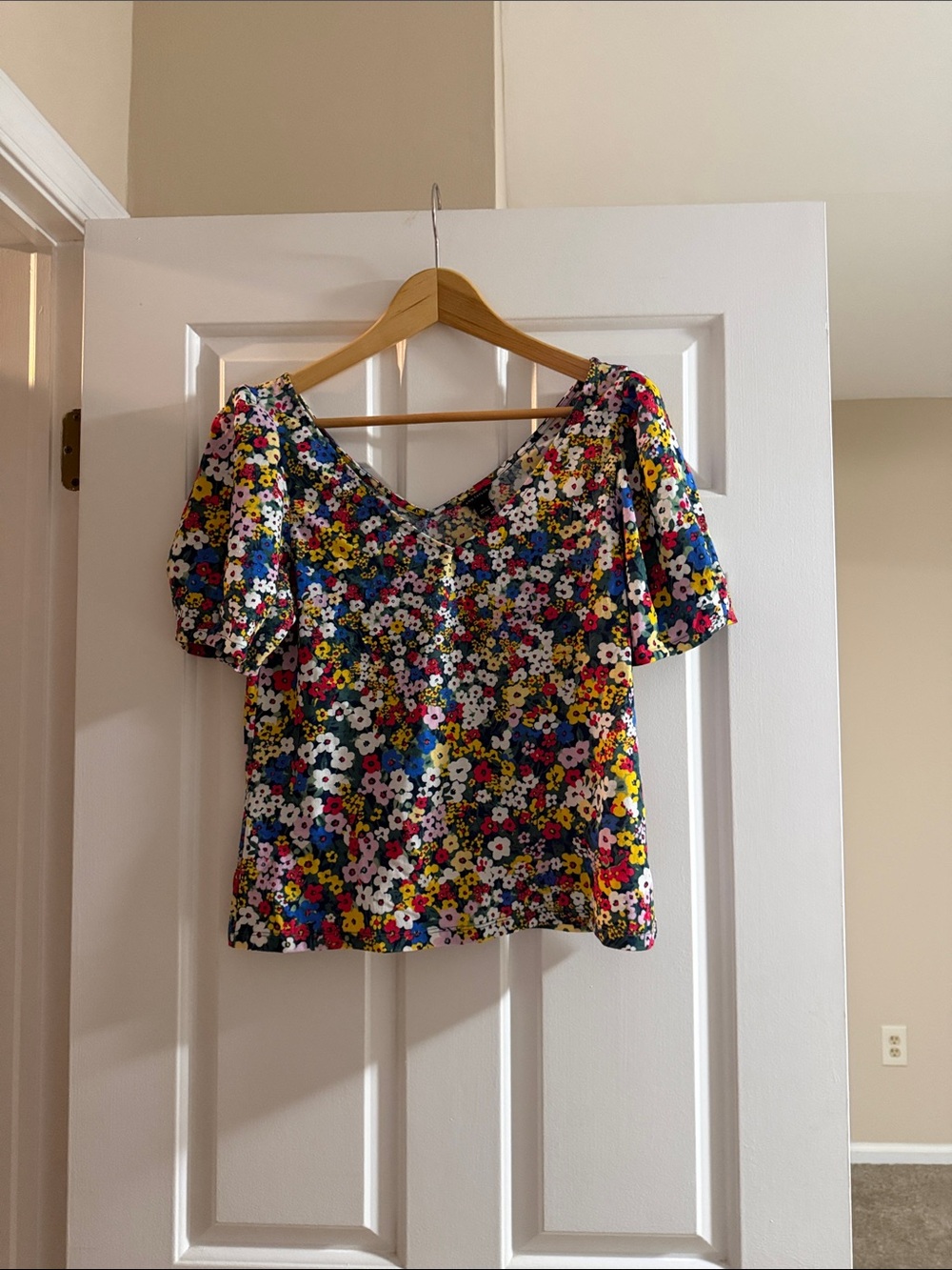 Ann Taylor Floral V-Neck Short Sleeve Top - Blue, Yellow, Pink, White